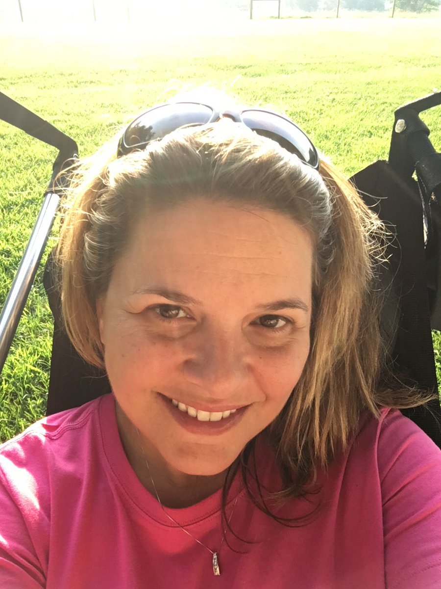 CreatureTechr's tweet image. Hanging out at home