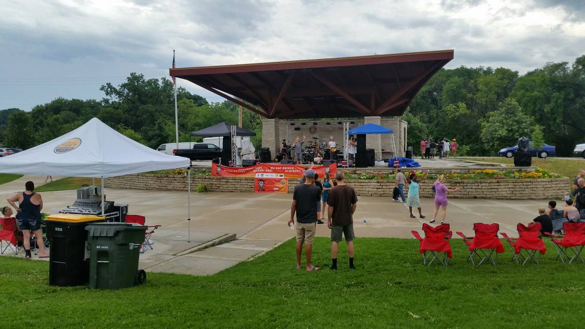 localfirstmke's tweet photo. With this break in the rain, Mahogany Soul got in a nice set, and Spanglemaker is about to start! #LocalMotionLive https://t.co/Duz6ZwP8XR