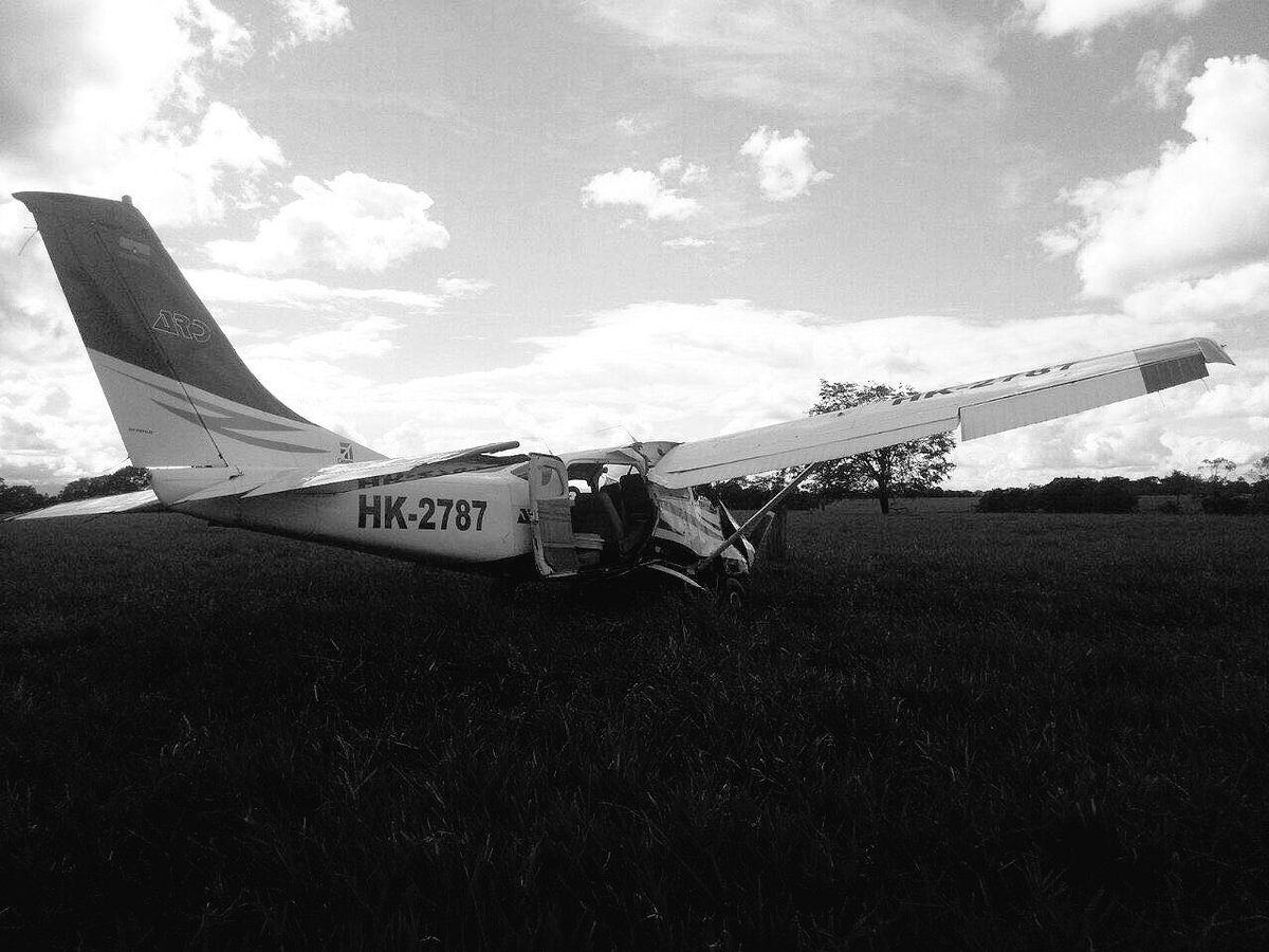 <a href="/GRIAA_COL/">GRIAA - AIG COLOMBIA</a> inicia investigación 23/07/16 19:07UTC HK2787 C206 San Martín MET 06 lesionados <a href="/AerocivilCol/">Aeronáutica Civil</a>