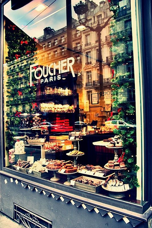 zeflamantrose's tweet photo. Au petit Dejeuner... croissant, brioche et eclair au chocolat! #frenchgourmanises #frenchbakery https://t.co/dTOLzxU9nw