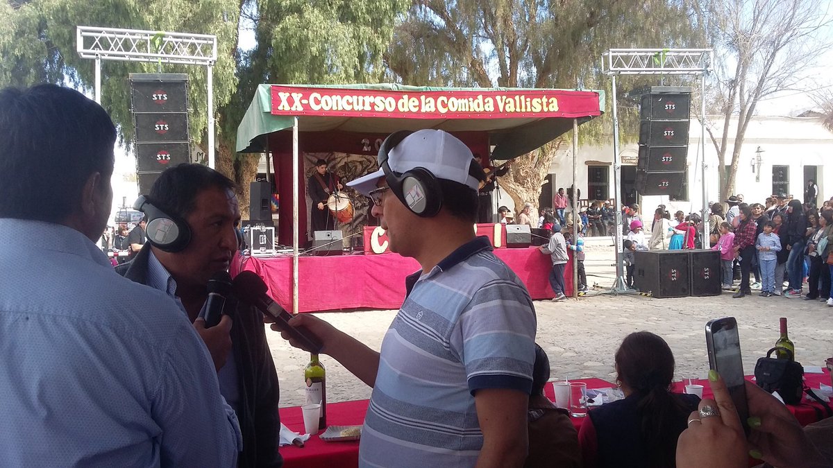iromerosal's tweet photo. Gran jornada en Cachi. Hermosa fiesta de la Comida Vallista. Como siempre AM 840 presente https://t.co/HHOs00GsMW