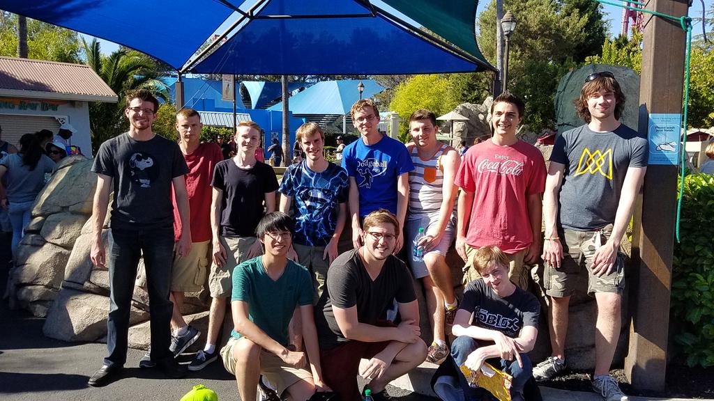 Amaze On Twitter Six Flags With Roblox Interns - roblox intern shades