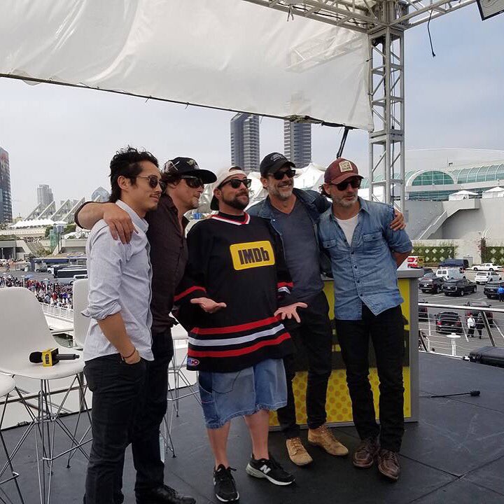 TCL_USA's tweet photo. Hanging out with @TheWalkingDead on the #IMDboat at #SDCC2016! #TCLGeeksOut https://t.co/if7hLl6n7M