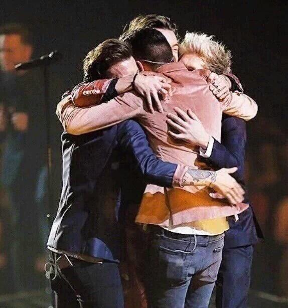 bluemondaykeys's tweet photo. Being a Directioner will always be the best decision I ever made. #SixYearsOf1D #1DFollowSprees https://t.co/smg6GRXBVm