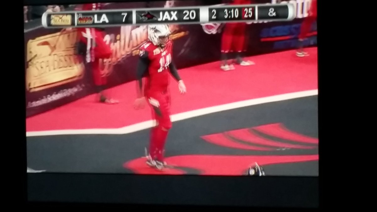 FansPOVLA's tweet photo. @LAKISS_AFL trying to score before the end of the first half. https://t.co/TLi168JYCp