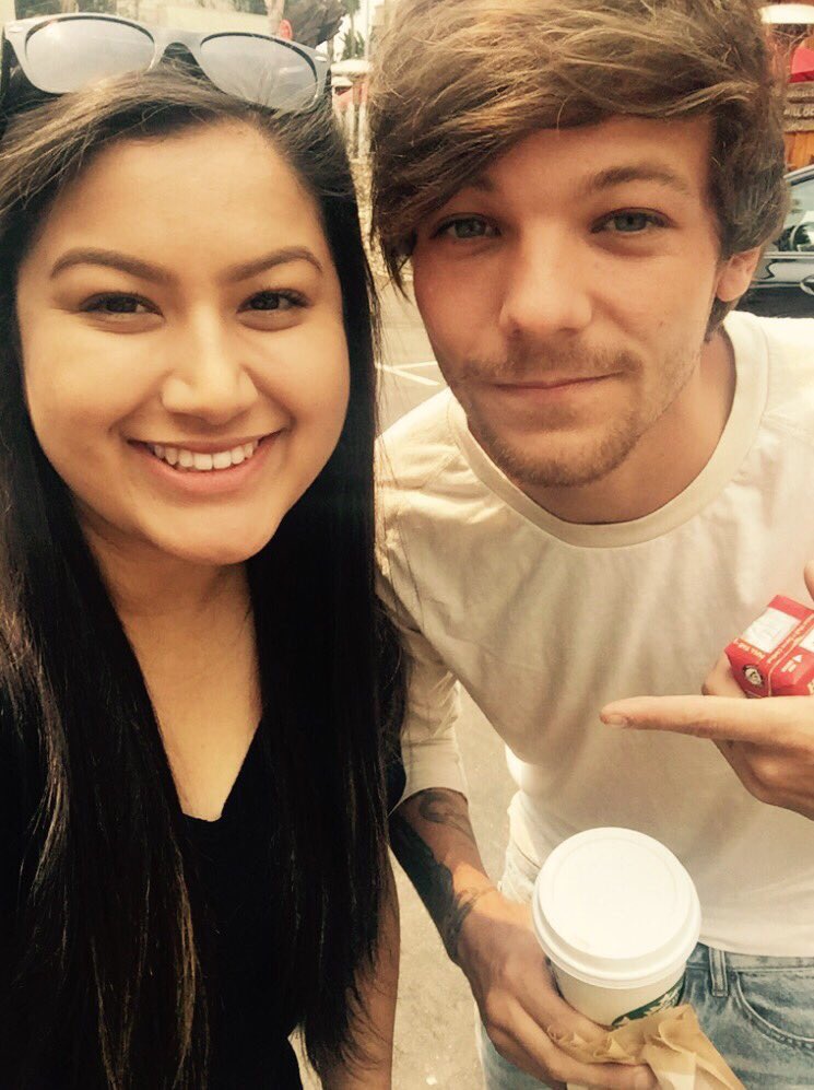 1DAllUpdatesxx's tweet photo. Louis in LA (23.07.2016) (1-3) https://t.co/liRsky173J