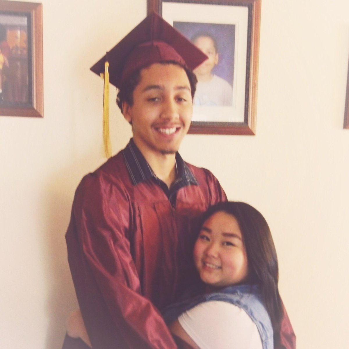 officialkatvwj's tweet image. I'm the odd one out with Wildcats but when I'm with my Knights I'm home ❤️💛 #HardingFamily