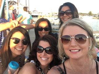 YolandaOlson15's tweet photo. Overton Trails- FT. Worth, TX -boat trip #employeeappreciation #bigDcats @CShaw_Resource @Resource_Res @vjballas https://t.co/yVLGxJJlia