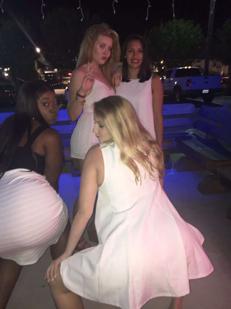 emily_jowers's tweet photo. They told me to "be sassy" and I failed #ButLookAtThem π₯π https://t.co/WI9xoLxcOh