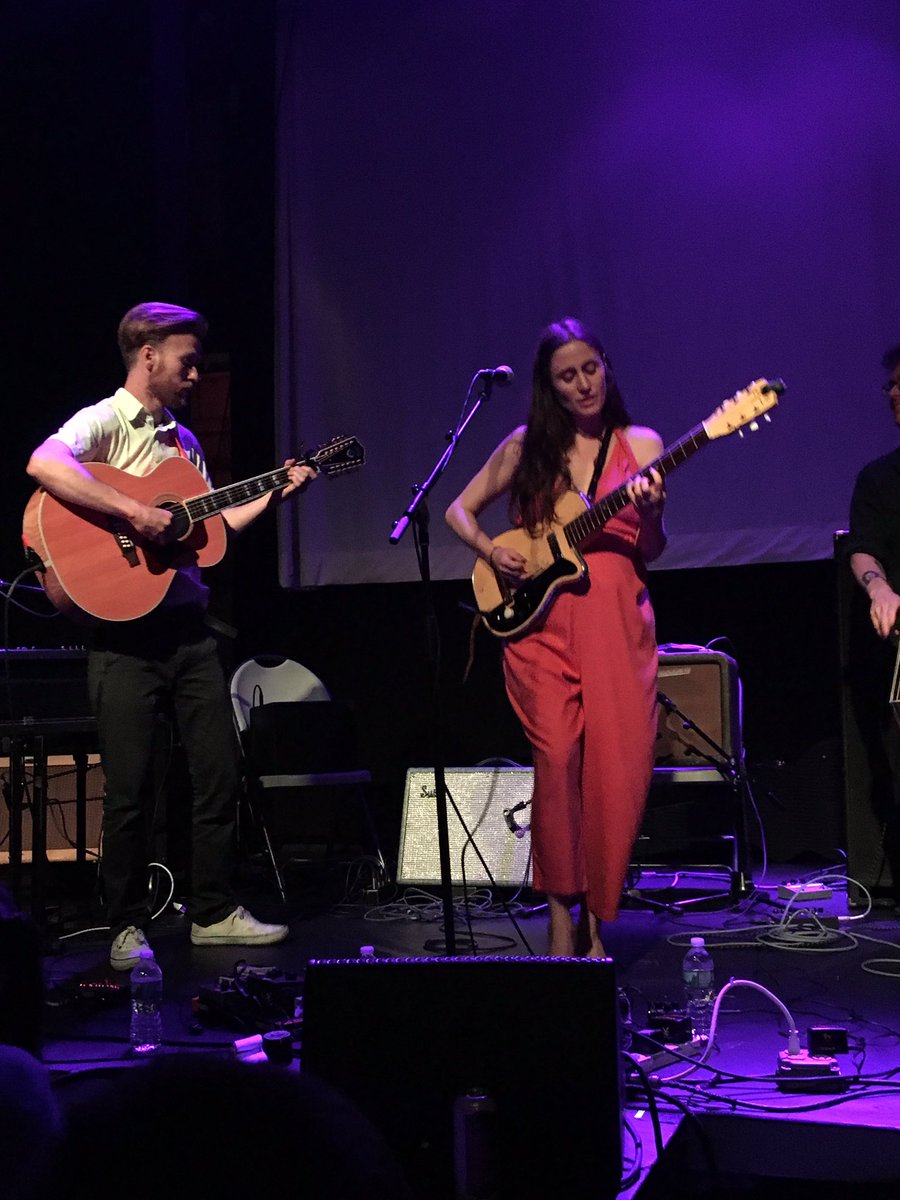greatlowdown's tweet photo. #indigostreet @RoughTradeNYC #amazing #livemusic #silvertone @TRIXIE_WHITLEY https://t.co/3qpwxJctbF