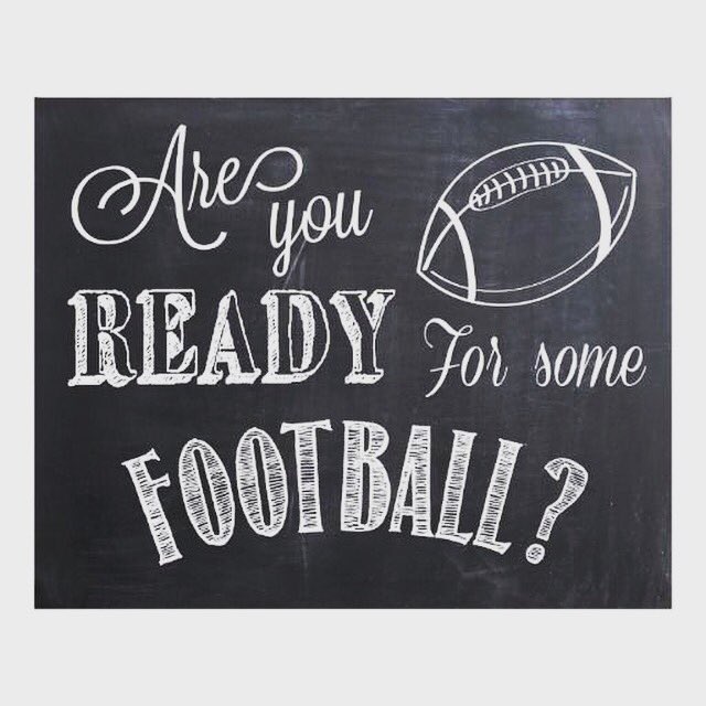 lularoewithjess's tweet photo. almost #footballseason link in bio for a giveaway to win #lularoeleggings in your team color #LuLaRoeAddict #nfl https://t.co/oRs39B1dDH