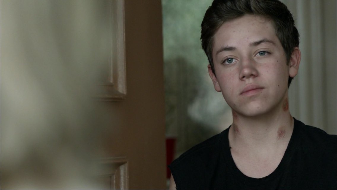 Итан каткоски 2020. Сериал бесстыжие карл галлагер. Карл галлагер. Бесстыжие карл. Карл галлагер.