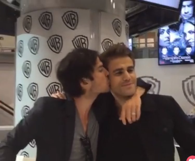 fallshipper's tweet image. 