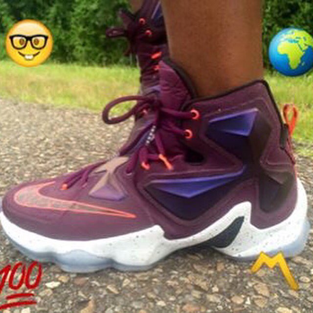 nolopac5's tweet photo. #NOLOTECH
#SHOECANDY
#LBJ13 https://t.co/r71XxjnnWl