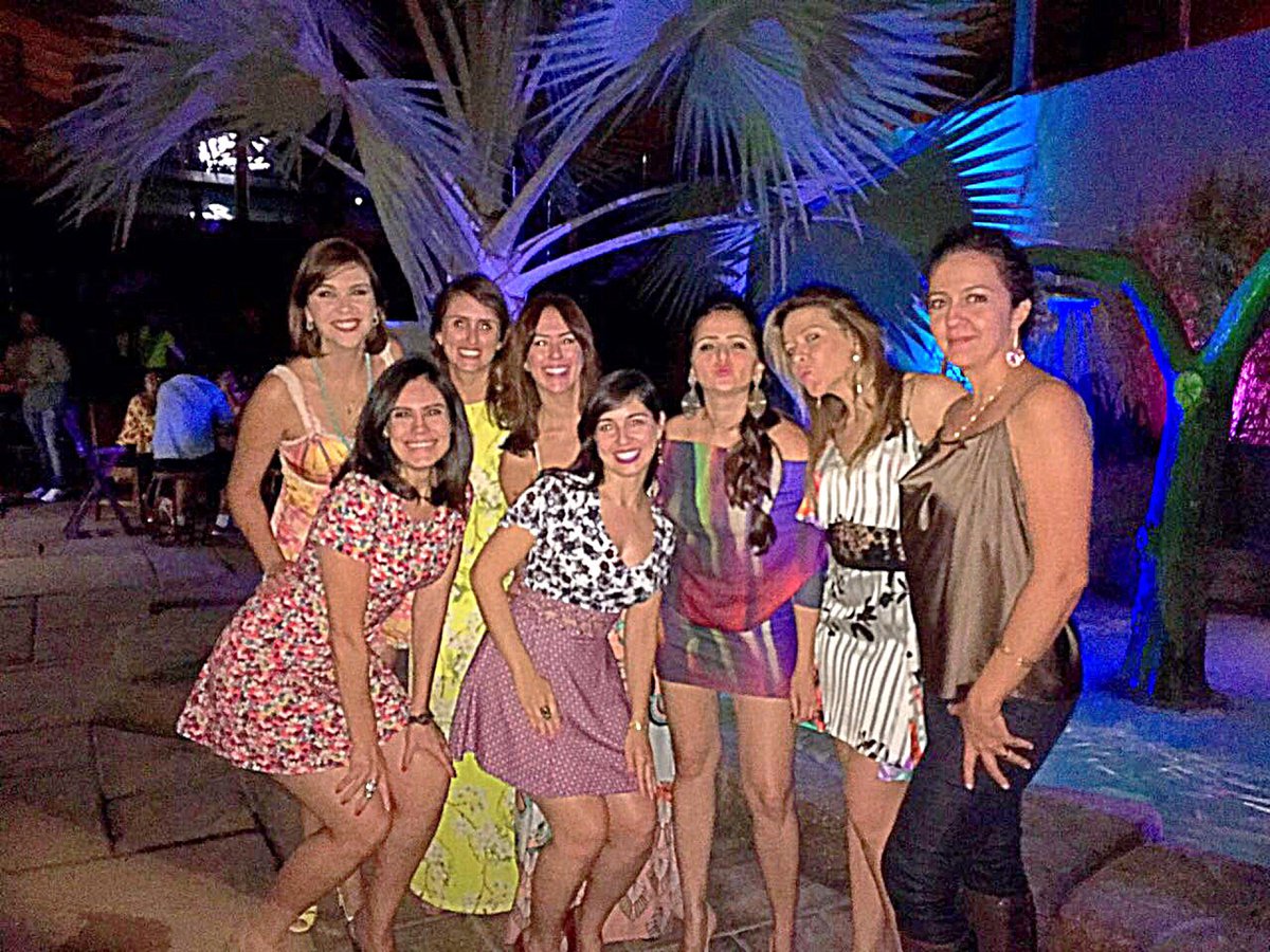 SelvaTassara's tweet photo. Volta a fita, por favor! (@ Dunas Motel) https://t.co/daZPLVwbzU https://t.co/PRMCQSZqOP