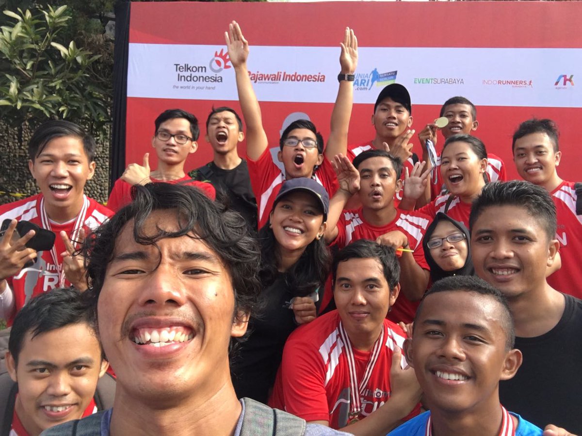 IndoRunnersTAG's tweet photo. IndiHome Run Surabaya 2016 #marilari @IndoRunners #TAGRunners #mlayuterus ππ https://t.co/VaJB4fILbO