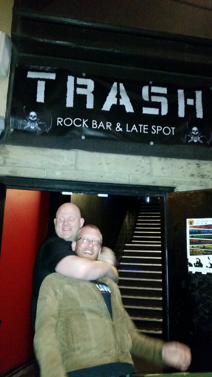 Thanks to @RndWndow excellent night at <a href="/TRASH_bradford/">TRASH</a>
Friendliest staff, here's <a href="/BlindDrunkMouse/">Jonny</a>  getting thrown in