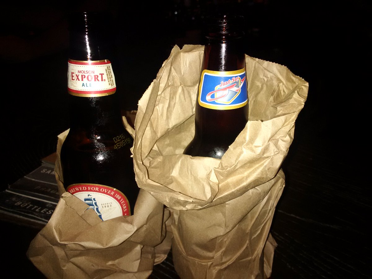 Homercleas's tweet photo. @OVBeer they are serving it in a brown bag at Beer Town in Waterloo!!! #OVBeer #OVOHYA https://t.co/sQAhqjSnbx