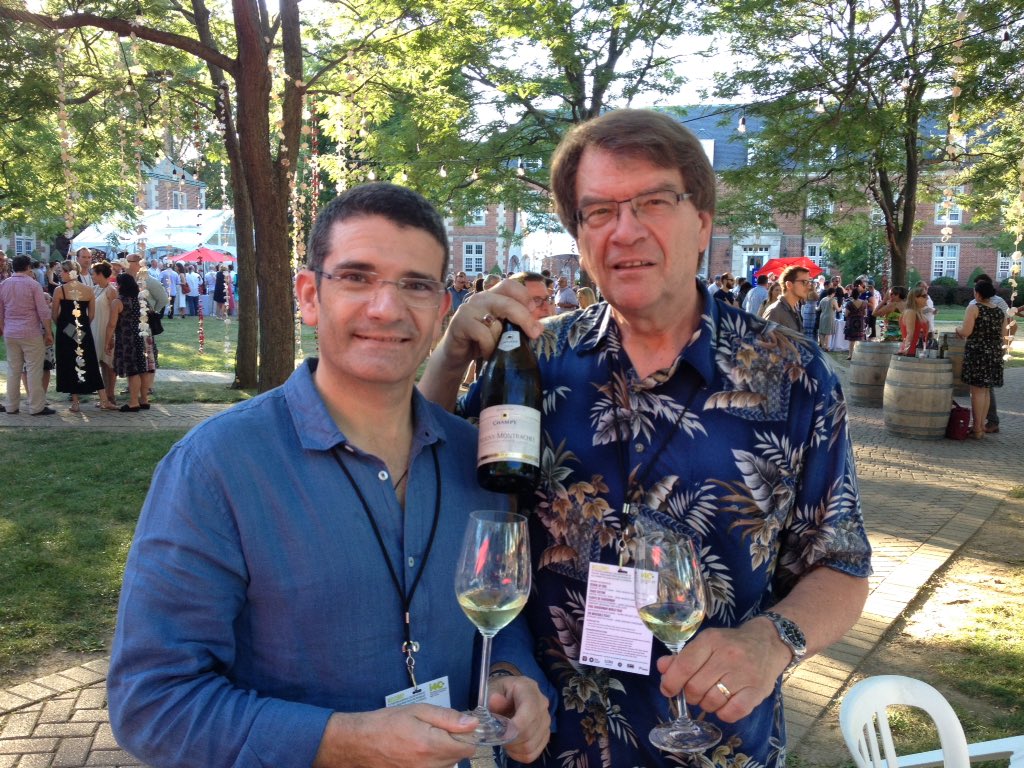 BazasDimitri's tweet photo. Dimitri Bazas &amp; Harry Drung at the Saturday's Cool Chardonnay  WorldTour Grand Tasting &amp; Dîner 
Niagara Falls Canada https://t.co/yMHLgYugfo