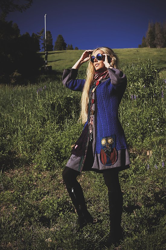 JustbMag's tweet photo. #vail #vailverano #blonde #model #justbmagazine #justbonlinemagazine #colorado #usa #photo_mx @taniaruize https://t.co/0rvcWPNHDB