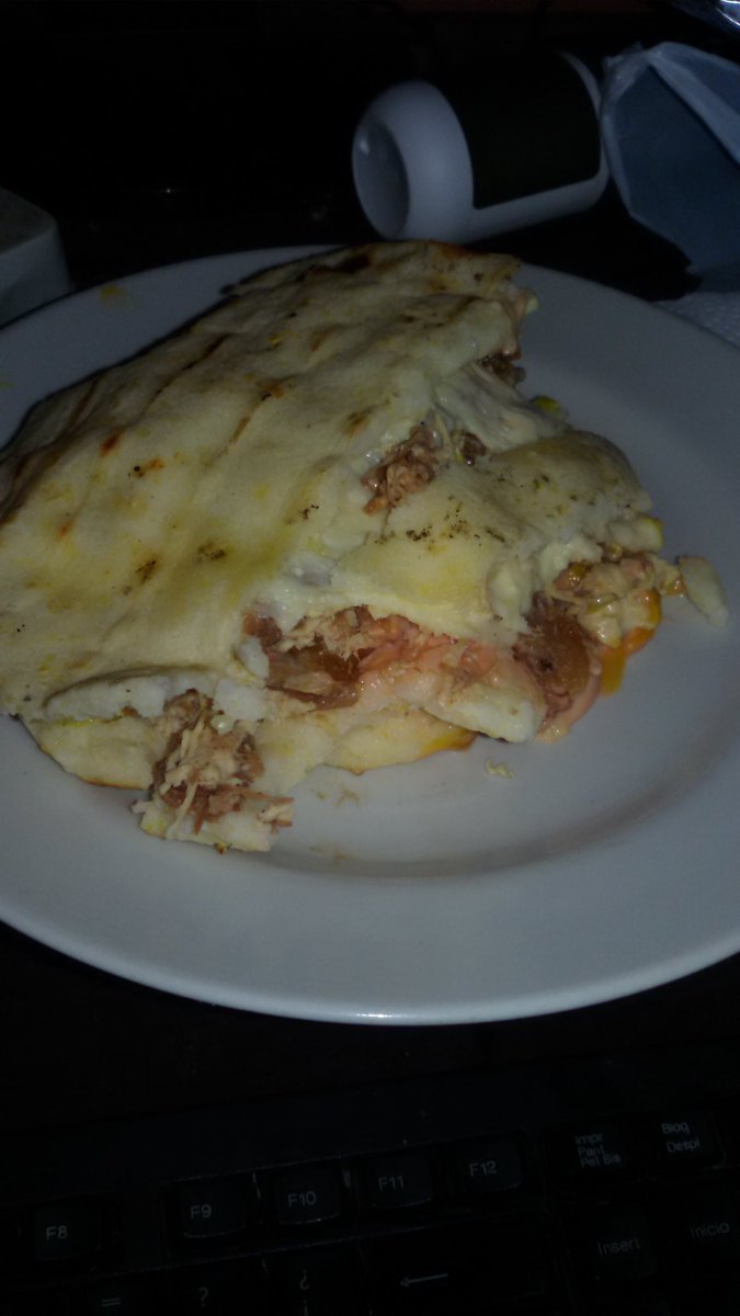 Jefertino45HB's tweet photo. Miren mi arepa, amig@s! #ArepaConTodo https://t.co/W8S7Ci5uue