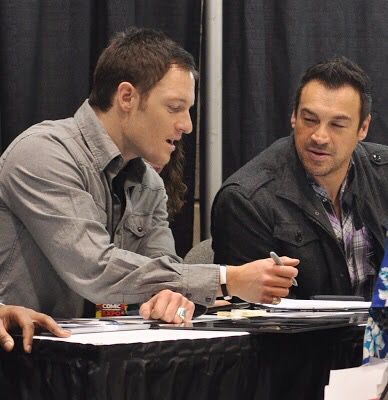 dumnat's tweet photo. #DailyFanGirlMoment dedicated to @alekspaun and @TahmohPenikett for a great twitter day π #TahmohSelfie #KGC2 https://t.co/bPrjExBoss