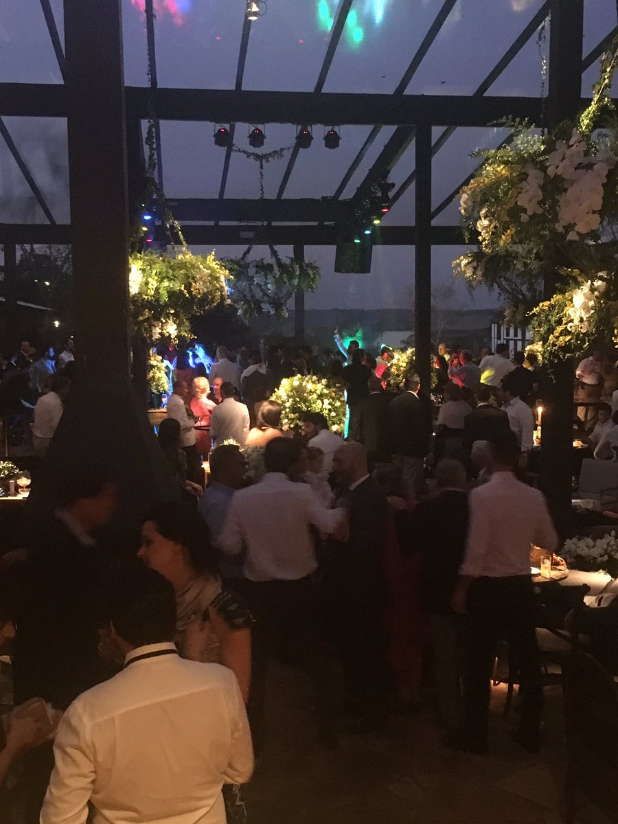 FetaEventos's tweet photo. Festão Ka e Mau  #assessoriaemeventos #casamento #fetaeventos https://t.co/qQ7bZMiBYu