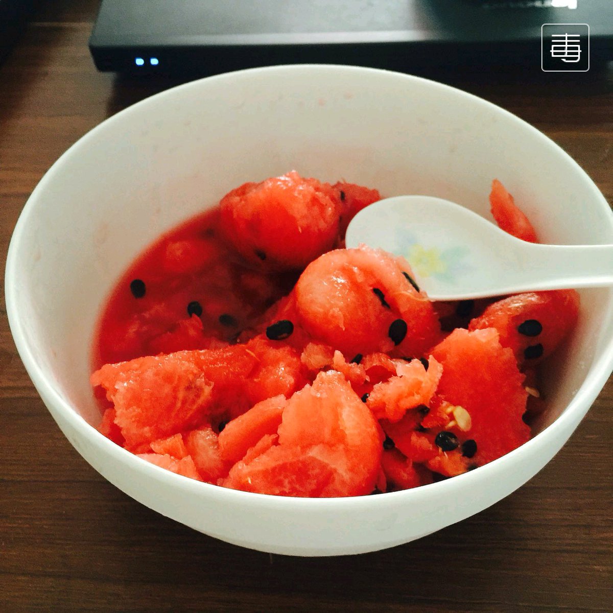 360rain's tweet photo. Summer day🍉🍉 https://t.co/p4sO1K2xr2