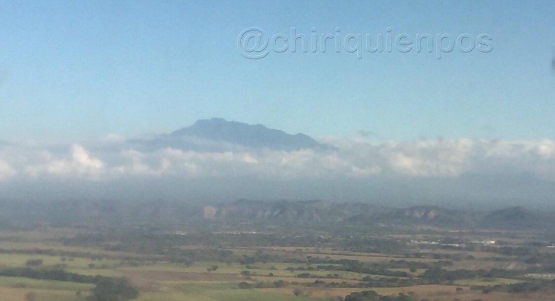 chiriquienpos's tweet photo. Especial Volcán Barú, imponente luce desde cualquier punto de la provincia. Orgullo de los Chiricanos! Compártelo. https://t.co/yjkJ7YTJph