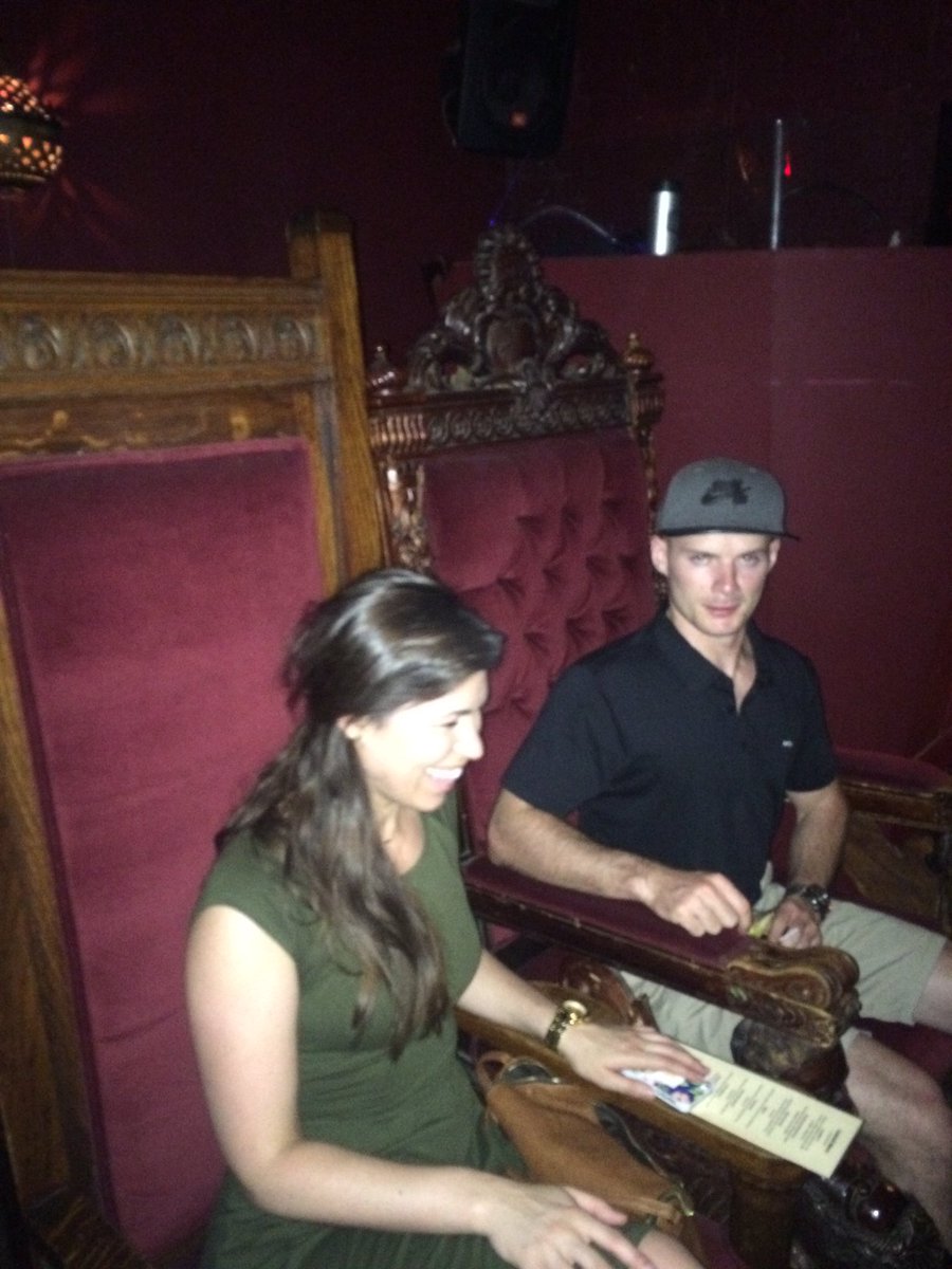 alimcnali's tweet photo. Just saw @JuddApatow at @VUndergroundNYC while sitting in a throne #regularsaturdaynight #watttt https://t.co/N1Yqdc46Ym