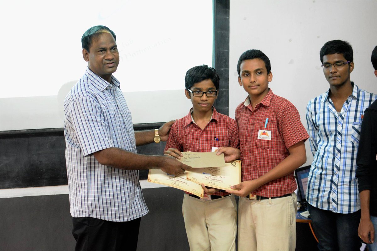 ClubMathematica's tweet image. The horizons were widened, when Andhra witnessed Infinitum in the city of destiny, Vizag. #infinitum16 #ClubMath