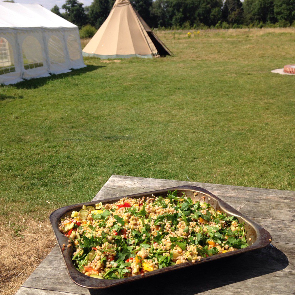 hogacre cafe tweet media