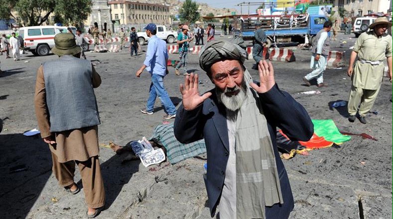 A quienes más asesina #EstadoIslámico es a musulmanes! Ayer en #Kabul #Afganistán 80 muertos shr.gs/SHBssQa