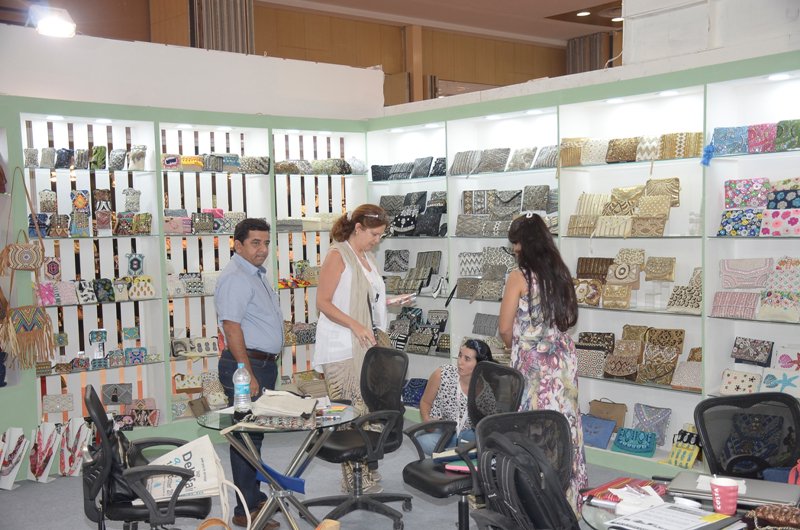 epchindia's tweet photo. Buyers had a great buying experience at The IFJAS, 2016 #fashion #jewellery #accessories #tradeshow #ifjas https://t.co/wz5wSN0Lya