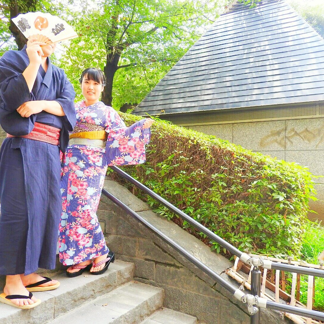 浅草着物レンタル華雅 Hanaka 上品な和柄のラメの浴衣とメンズは綿麻の紺の浴衣 をお選び頂きました とてもお似合いで素敵です 浅草 浴衣 かわいい 浅草着物レンタル華雅 スカイツリー 花火大会 浅草寺 隅田川花火大会 浴衣デート 一泊二日