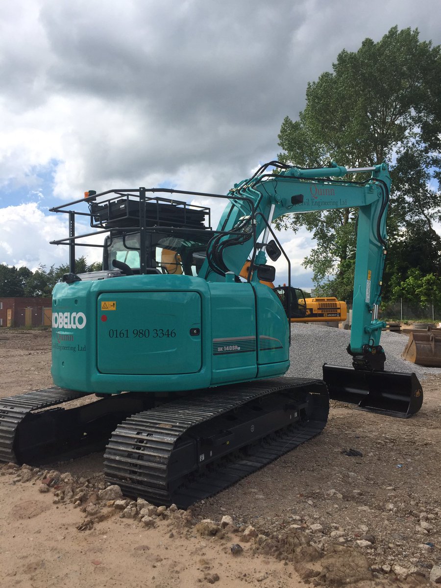 Quinn Demolition take delivery of their impressive Kobelco SK140SRLC on site in Cheshire last week. #kobelco