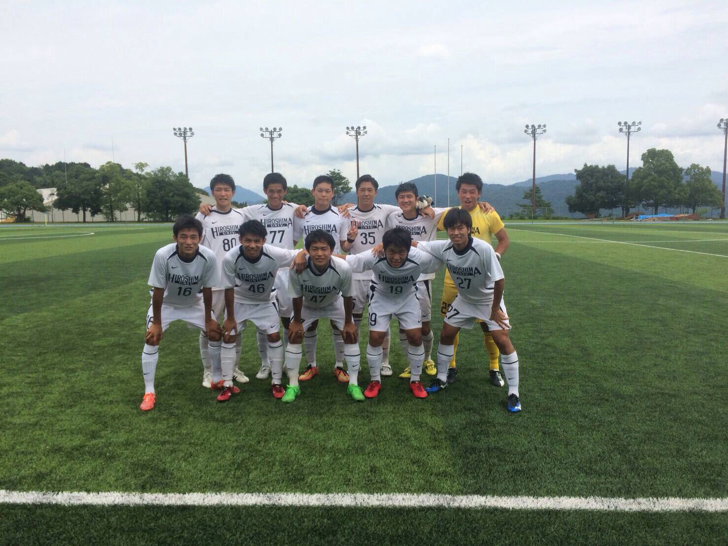 広島大学体育会サッカー部 公式 先発メンバー Fw 吉永 茶園 吉岡 Mf 鴨狩 重定 二井野 右田 Df 中嶋 寺尾 井餘田 Gk 千賀 ベンチメンバー 会野 中原 倉本 友永 梶谷 蓑田竹中 交代 65 友永 重定 69 中原 茶園