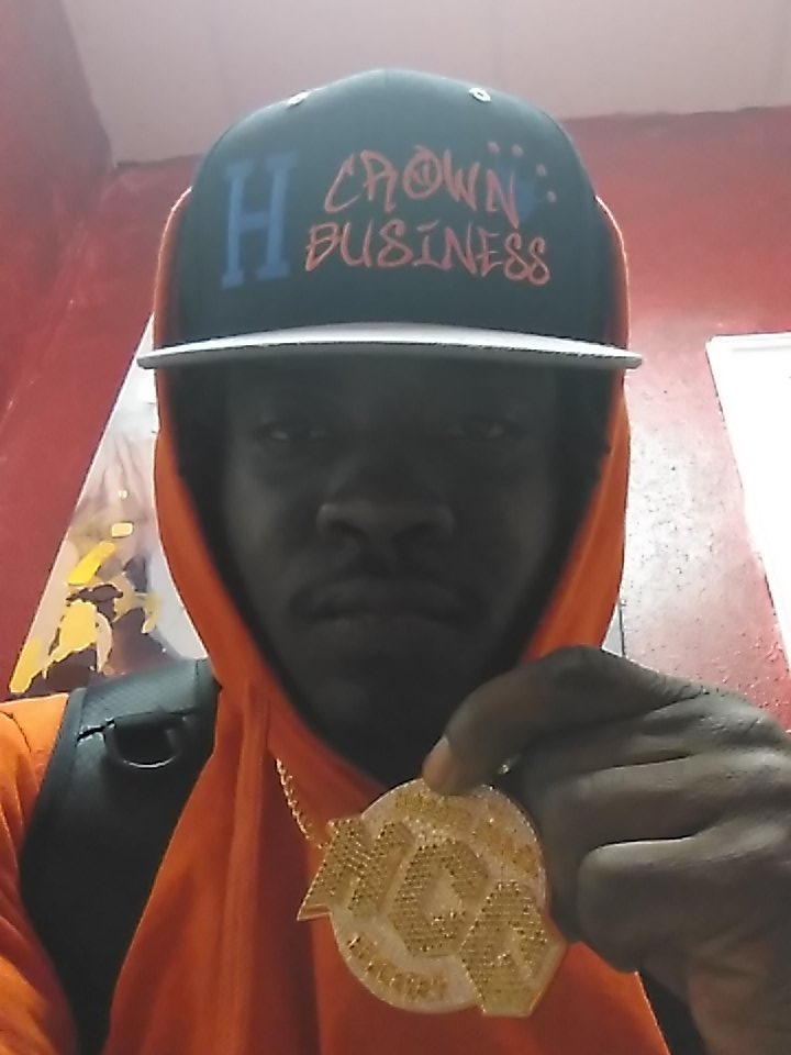 Hcrownlastking's tweet photo. #KreamCliccGang #CrownBusiness for life #52HGC @MAXOKREAM #tookieKnows #Orangeseason  #tHapersonaTape  #BlankFaceLP https://t.co/pfB0hE9vqx