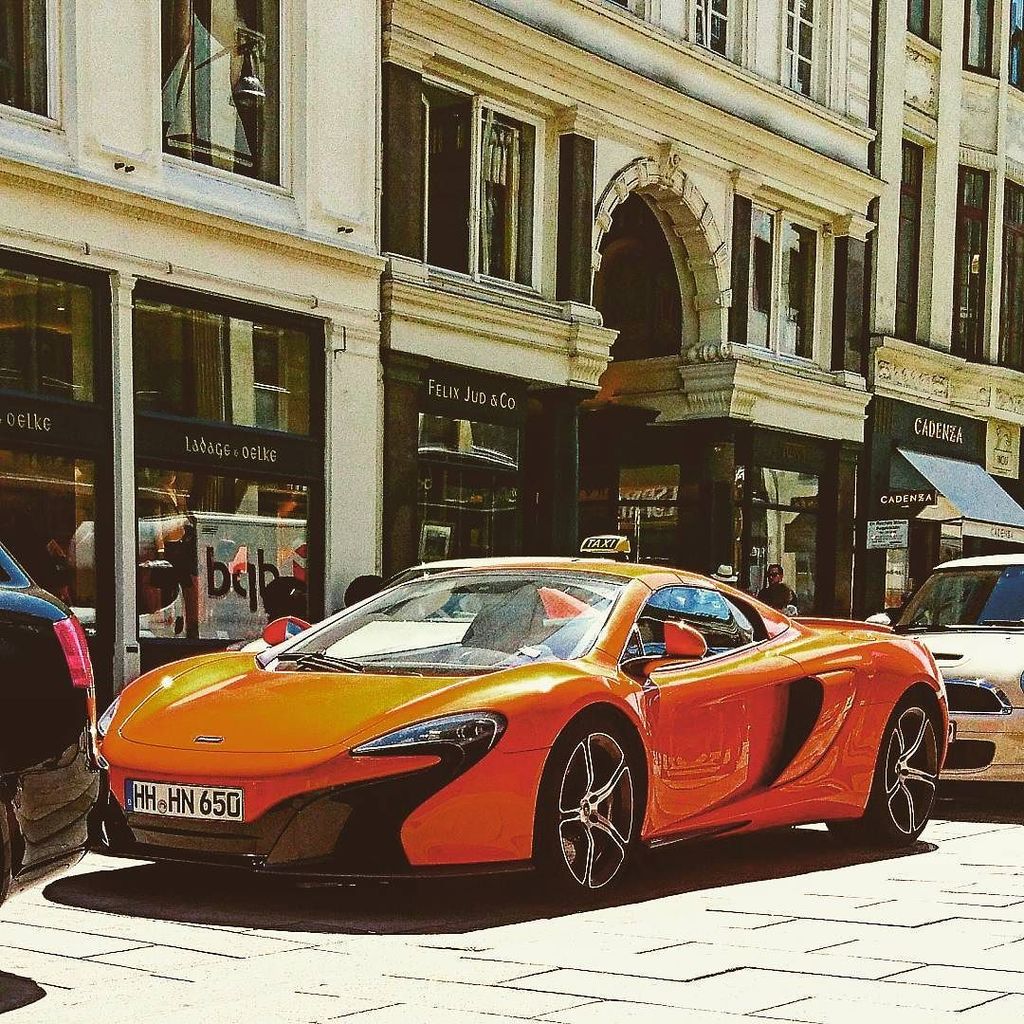 robert01980's tweet photo. #V8 #midengined #mclaren #650s #650bhp #0-60in3sec #supercars #carspotting #Hamburg #luxur… https://t.co/eVL4Uw1o9s https://t.co/12Qnngks8o