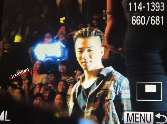 charmingyb's tweet photo. 160724 #MADEVIP FM HONGKONG Day3 (1st fm)@Realtaeyang 👅👅👅#TAEYANG #태양 #영배 #CharmingYB https://t.co/rKpVOJT9Bb