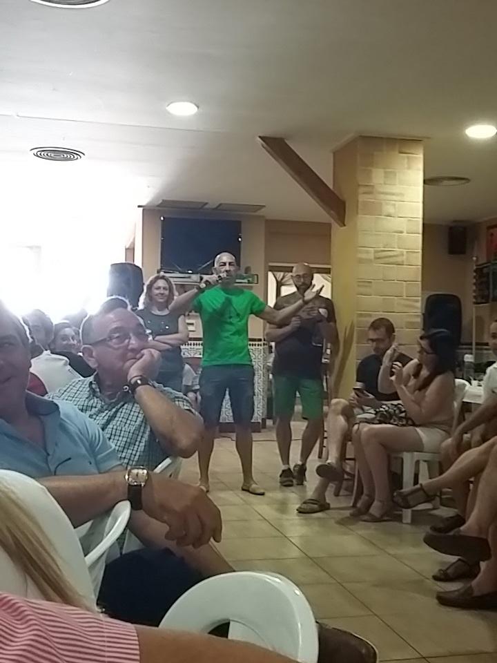 BorrellMorant's tweet photo. A l'assaig del Contrabando amb les Mariners i Contrabandistes #Estemenfestes #MiC16 @RebecaOntinyent @MorosCristians https://t.co/FhrSJhguTx