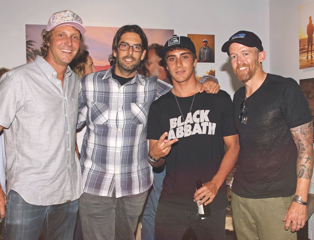lpfancovers's tweet photo. Yesterday #Rob #Phoenixlp #BoBridges and #KoaRothman at #MusicForRelief's #WhatsAMangrove photo exhibit. #LinkinPark https://t.co/rg71QsuBiZ