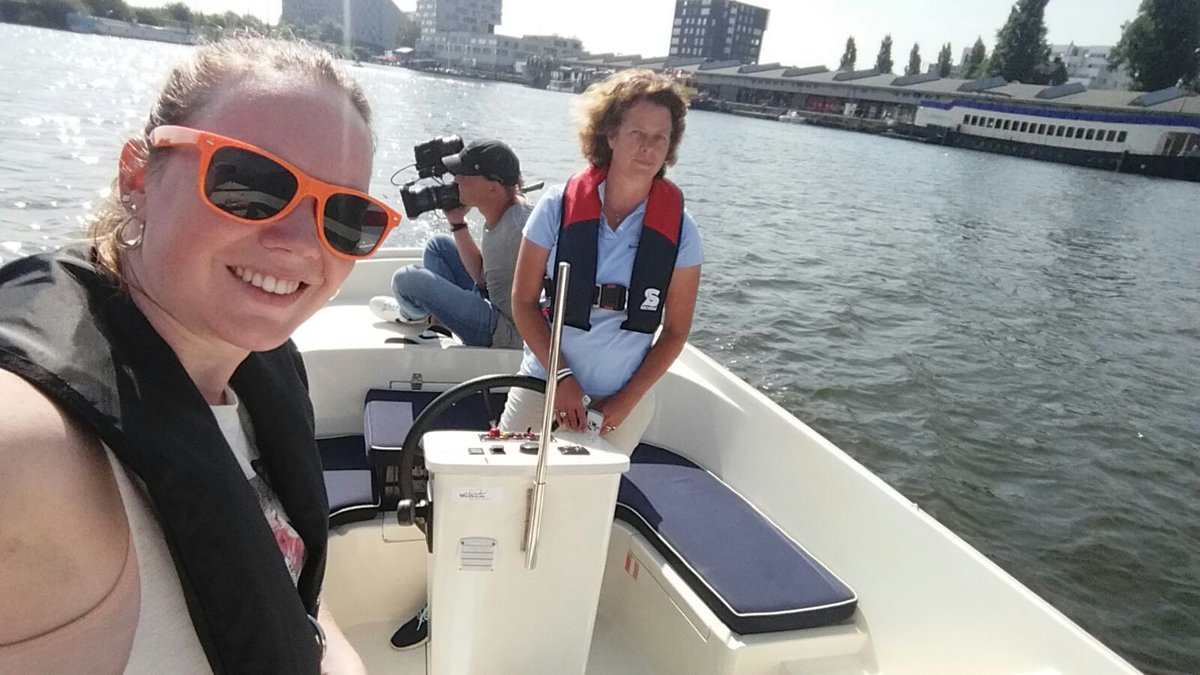 Maandag 20.30 uur bij <a href="/OmroepMAX/">Omroep MAX</a> <a href="/varendoejesamen/">Varen doe je Samen!</a> over zwemvest vs reddingsvest! @groetenvanmax