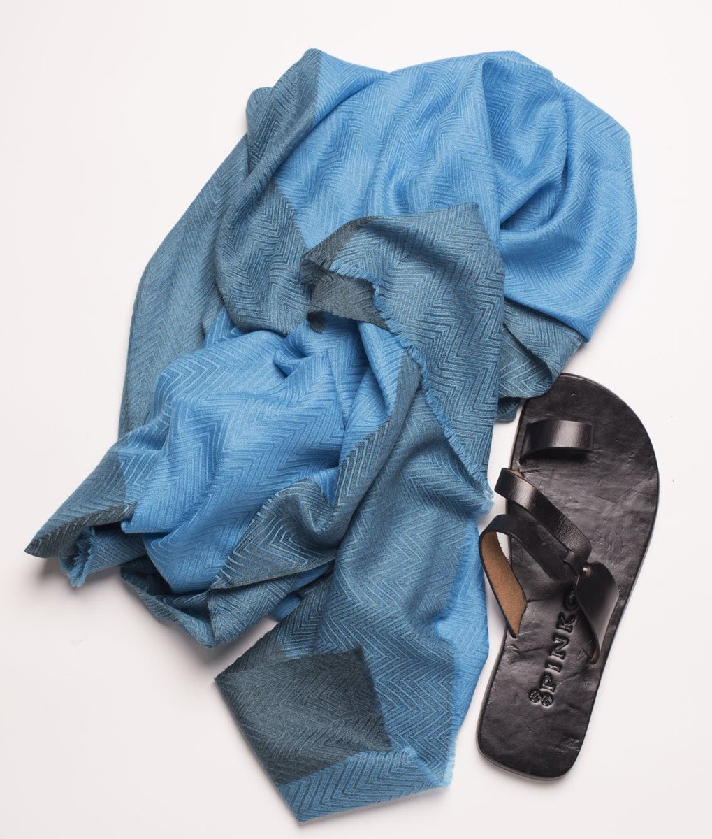 Qinddesign's tweet photo. Bits and pieces for the beach. https://t.co/xvp6mAA00m https://t.co/kb9jKseyt9