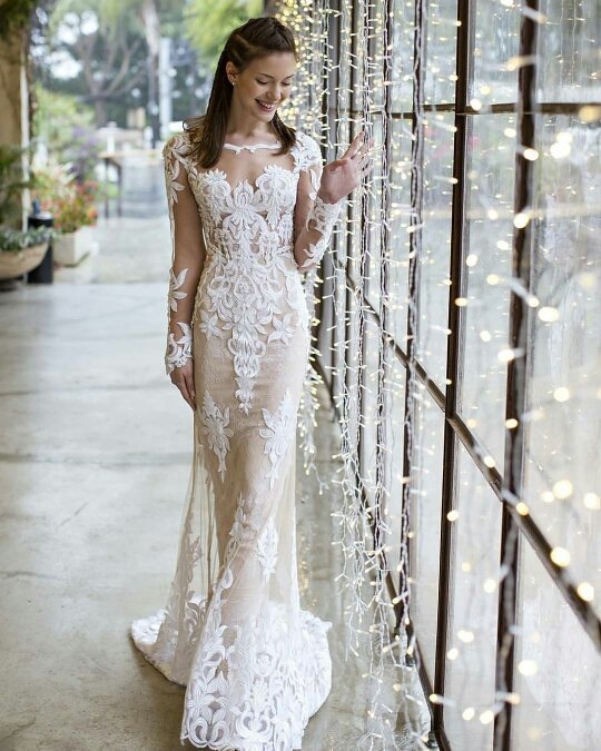 modish571's tweet image. Stunning and graceful, we are utterly in love with this dress ♥♡