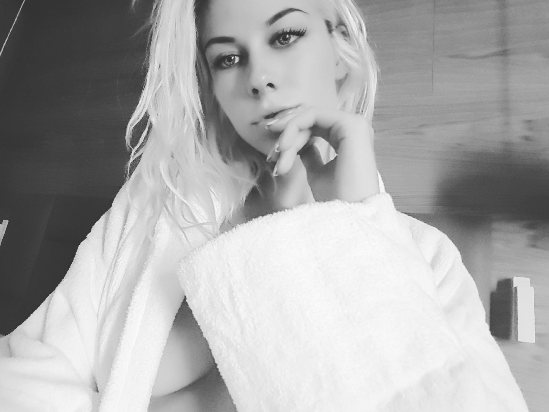 Bonny Gombert on X: Throwback #friday #barcelona 🚖📆✈🍸🍦  t.coiYdL3iDzFY  X