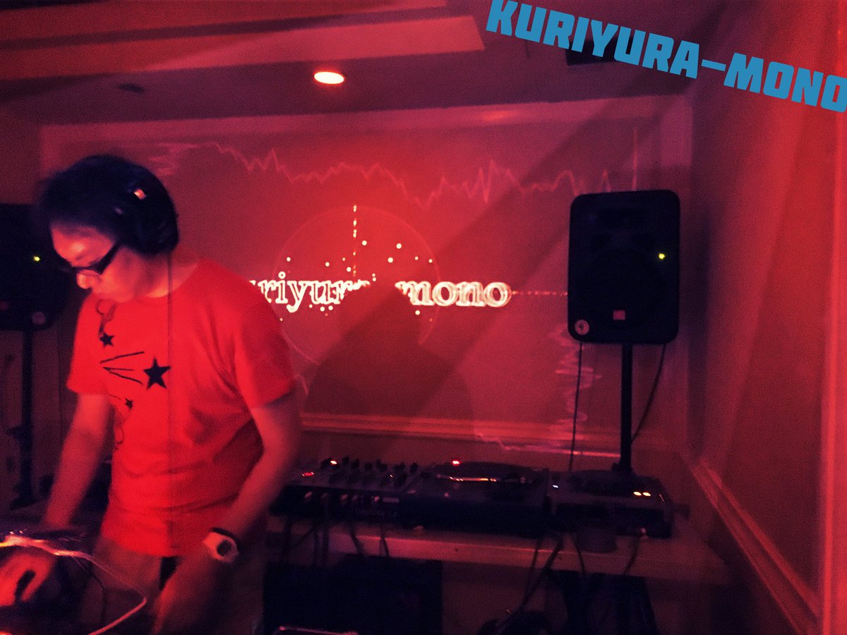 info_kuriyura's tweet photo. THUNDERBOLTvol.5@高円寺4th、無事に終了です。伺わせていただいて、楽しいことしかないなあっていうのが印象です。ご来場くださった方々、関係者の方々、感謝です！！
#ableton #ambient #bstract https://t.co/aLIMhrsjmn