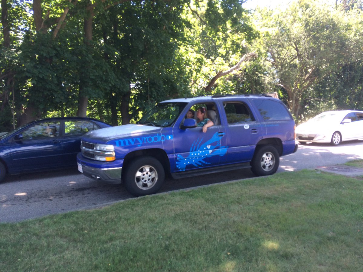 UnRents's tweet photo. Just saw @mvyradio entering the @Newportfolkfest https://t.co/3HcyaKqJ8Q