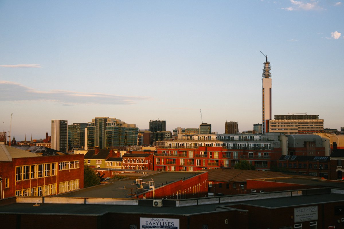 theArchtist's tweet photo. City Views #bigpeg #jewelleryquarter #birmingham https://t.co/4lv23IwaNl