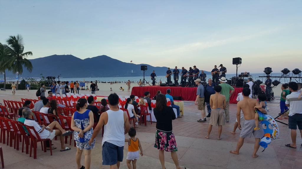 Pacific Partnership (@pacificpartner) on Twitter photo #PACFLT band is warming up for tonight's show at Bien Dong Park. Are you gonna make it?? #PP16 <a href="/USPacificFleet/">U.S. Pacific Fleet</a> #PACFLT band is warming up for tonight's show at Bien Dong Park. Are you gonna make it?? #PP16 <a href="/USPacificFleet/">U.S. Pacific Fleet</a>